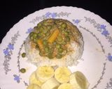 A picture of step 5 of Grean peas with coconut.
