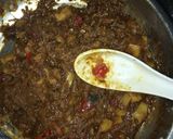A picture of step 2 of Meat pie.