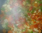 Foto del paso 2 de la receta: Guiso vegano de patatas al curry con guisantes y alubias blancas