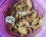 Foto langkah ke 1 dari resep Tumis Cumi Asin Cabe Gendot.