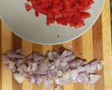 Foto del paso 1 de la receta: Cerdo guisado al vino blanco con tomate