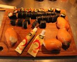 Foto del paso 2 de la receta: Sushis y bombitas salmoneadas