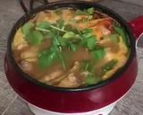 Gambar langkah 5 resipi HotPot Tomyam Leher Ayam.
