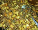 A picture of step 2 of Circled mini meatpies.