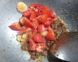A picture of step 5 of Masala Bhindi.