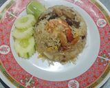 รูปขั้นตอนการทำที่ 6 ของ ข้าวผัดกุ้งเห็ดหอม