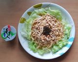 รูปขั้นตอนการทำที่ 4 ของ อกไก่ซอสบ๊วยสปาเกตตีสลัด