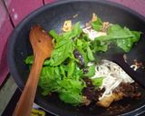 รูปขั้นตอนการทำที่ 3 ของ สปาเก็ตตึ้,กะเพรา,เนื้อริบอาย,ไข่เจียว - คีโต