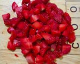 Foto langkah ke 2 dari resep Mix Berry Yoghurt Bites.