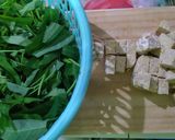 Foto langkah ke 2 dari resep 44. Bobor kangkung tempe.