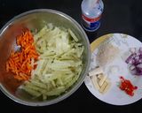 Foto langkah ke 1 dari resep Acar Timun Simpel.