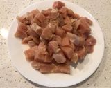 A picture of step 2 of Oyakodon (亲子丼）.