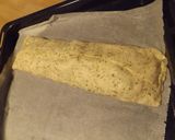Foto del paso 3 de la receta: Rollo relleno de salchichas, quesos y salsa de champiñones