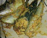 Foto langkah ke 3 dari resep Ikan salem goreng kering.