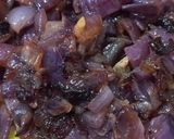 Foto del paso 3 de la receta: Salteado de Cerdo con Zapallitos Verdes
