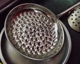 A picture of step 3 of Rasili boondi.