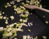 A picture of step 1 of Risotto alla pescatora e zucchine.