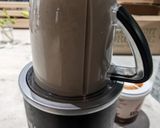 A picture of step 6 of Banana, peanut butter and cinnamon dairy-free Smoothie.