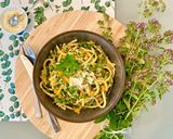 Une image de l'étape 3 de Pâtes Primavera au pesto de pistaches.