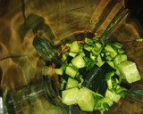 Foto del paso 8 de la receta: Medallones de cerdo, ensalada de verdolagas y "jugo verde"