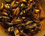 Foto del paso 7 de la receta: Mejillones a la Marinera con Tomate