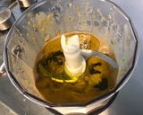 Une image de l'étape 5 de Sauce salade pimentée aux cornichons,moutarde et herbes aromatiques.