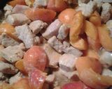 A picture of step 5 of Apricot pork salad.