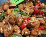 Foto langkah ke 3 dari resep Tumis Ayam Fillet Saos Tiram.