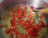 Foto del paso 2 de la receta: Patatas guisadas con calamar congelado