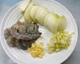 Hình bước làm 1 của món Mì udon xào