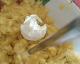 Foto del paso 4 de la receta: Lomo de res en salsa de epazote, elotes horneados y puré de plátano