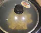 รูปขั้นตอนการทำที่ 4 ของ ขนมจีบปลาแซลมอน นึ่งง่ายๆ ในกระทะ Salmon Siumai in Frying Pan🍳