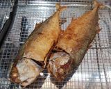 Foto langkah ke 6 dari resep Olahan dari Laut: Ikan Kembung Goreng Garing 🐟.