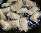 A picture of step 4 of Peri Peri Kurkuri.