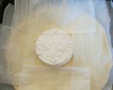 Une image de l'étape 3 de Feuilleté camembert et knackis.