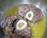 Foto del paso 2 de la receta: Ossobuco al vino