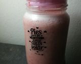 Foto del paso 1 de la receta: Licuado de frutillas con leche vegetal