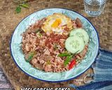 Foto langkah ke 6 dari resep Nasi Goreng Bakso.
