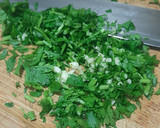 Foto del paso 3 de la receta: Ensalada de lentejas de bote fresquita y nutritiva ☀😎