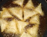 A picture of step 4 of Samosa.