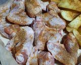 Une image de l'étape 1 de Ailerons et pommes de terre rôtis 🍴.