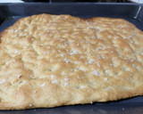 Foto del paso 1 de la receta: Tostas de pan de aceite con queso feta marinado