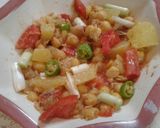 A picture of step 4 of Potato cholay chatt.