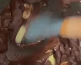 Gambar langkah 9 resipi Kek Batik Indulgence.