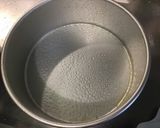Une image de l'étape 5 de Gâteau surprise soufflé aux pêches de vigne.