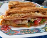 A picture of step 4 of Chicken Salami and Cheese Grilled Sandwich.