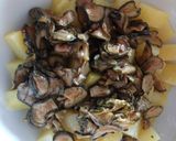 A picture of step 2 of Potato and courgette salad.