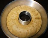 Foto langkah ke 4 dari resep Bolu pisang kukus.