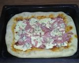 Foto del paso 7 de la receta: Pizza con bordes rellenos
