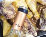 Foto del paso 3 de la receta: Pollo Asado con Patatas Finas Especiadas en Salsa de Mantequilla, Limón y Vino con Cherrys
